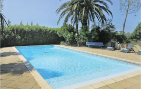 Cozy Home In Arles